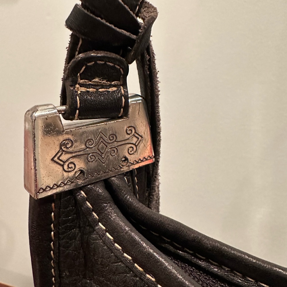 Brighton Vintage Black Leather Shoulder Bag - Picture 4 of 11